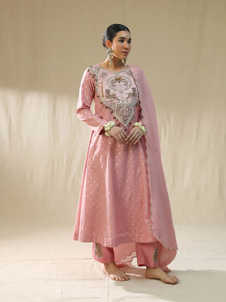Baby pink kastoori self suit set