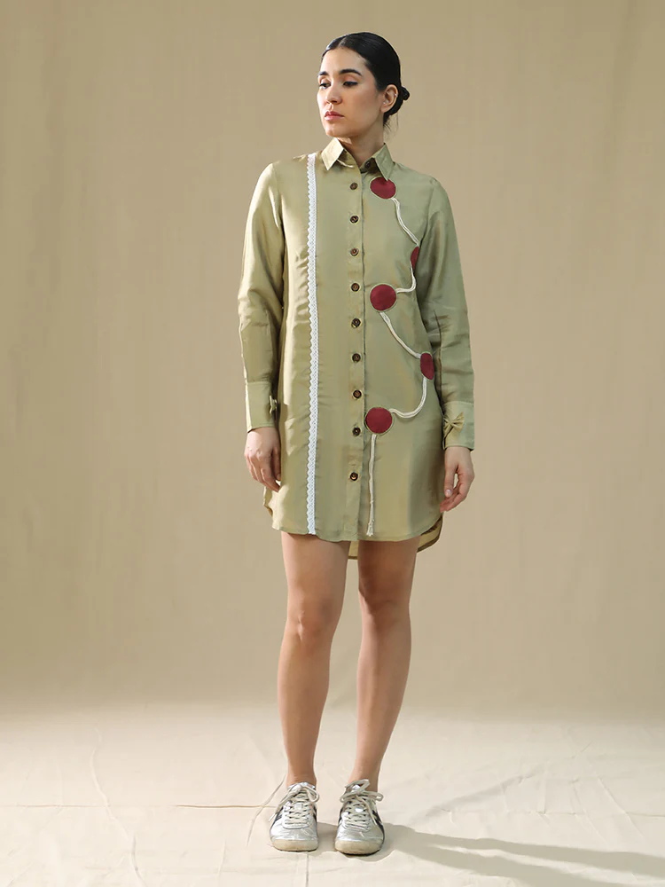 Elm wood handpainted shirt - Image 4