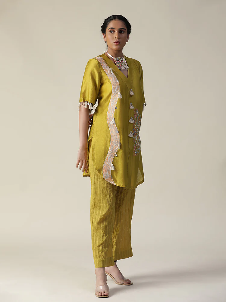 Yellow block brajnari handpainted coord set - Image 5