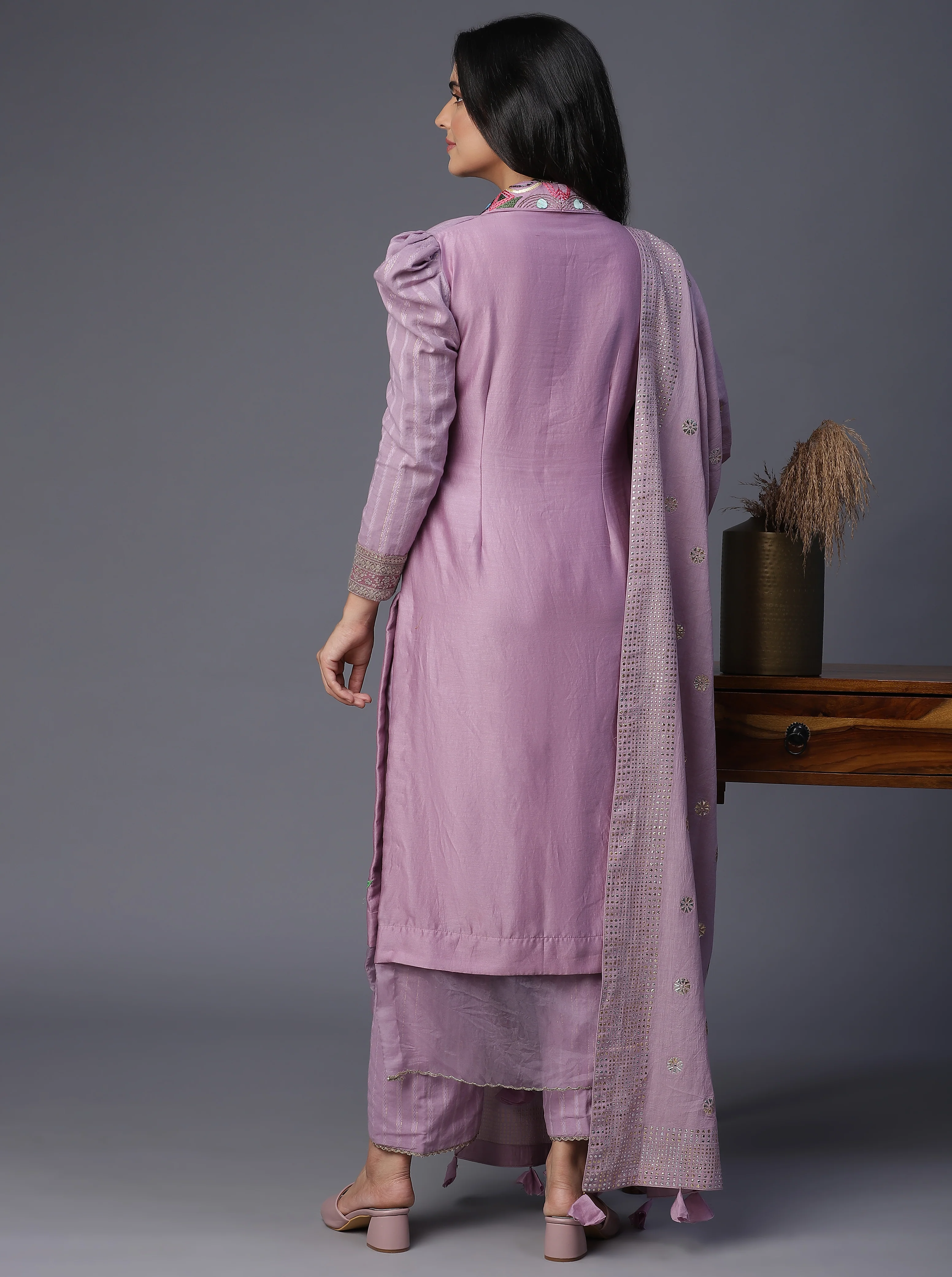 Butterfly handpainted suit set - Image 3