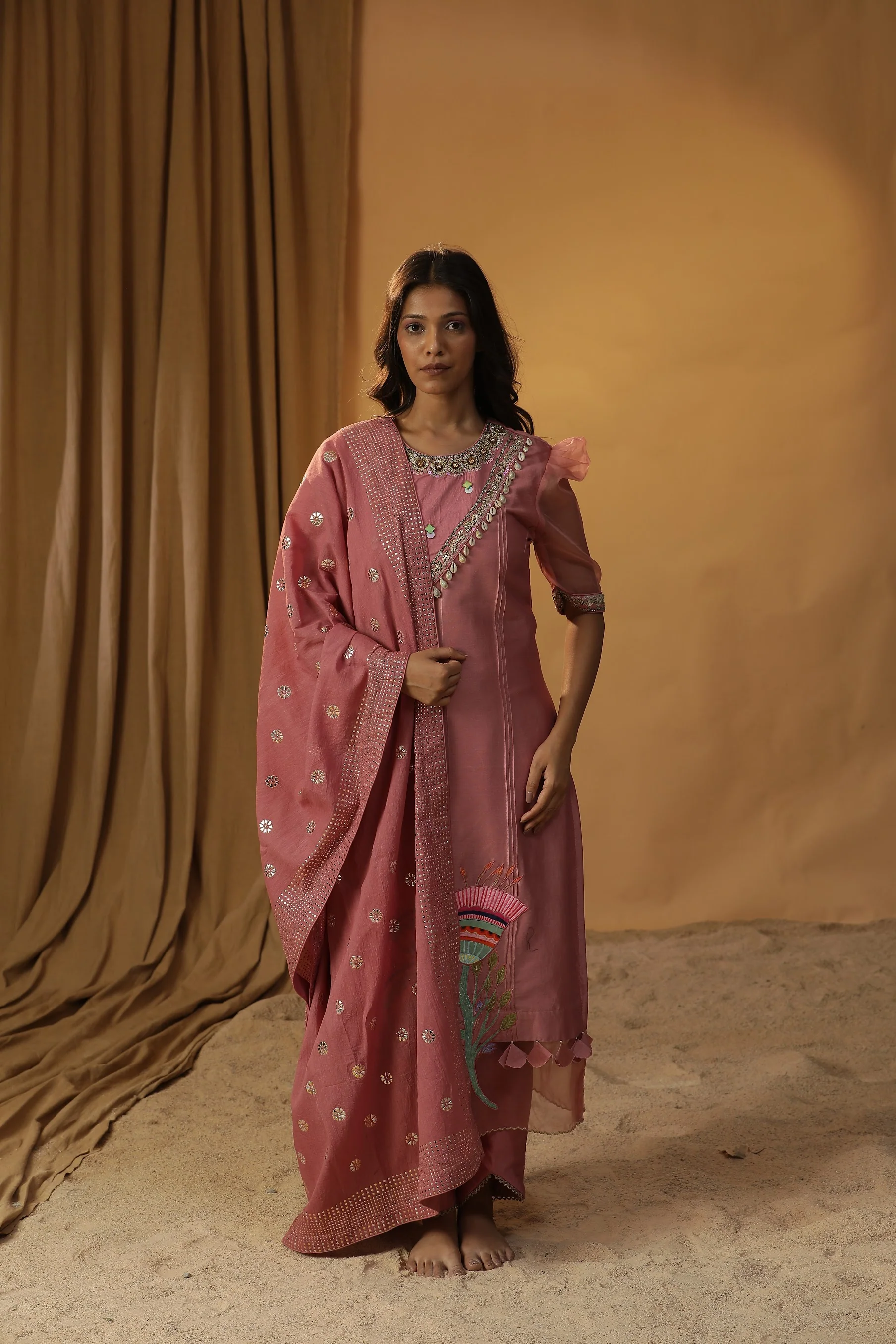 Canyon rose bell flower handpainted suit set