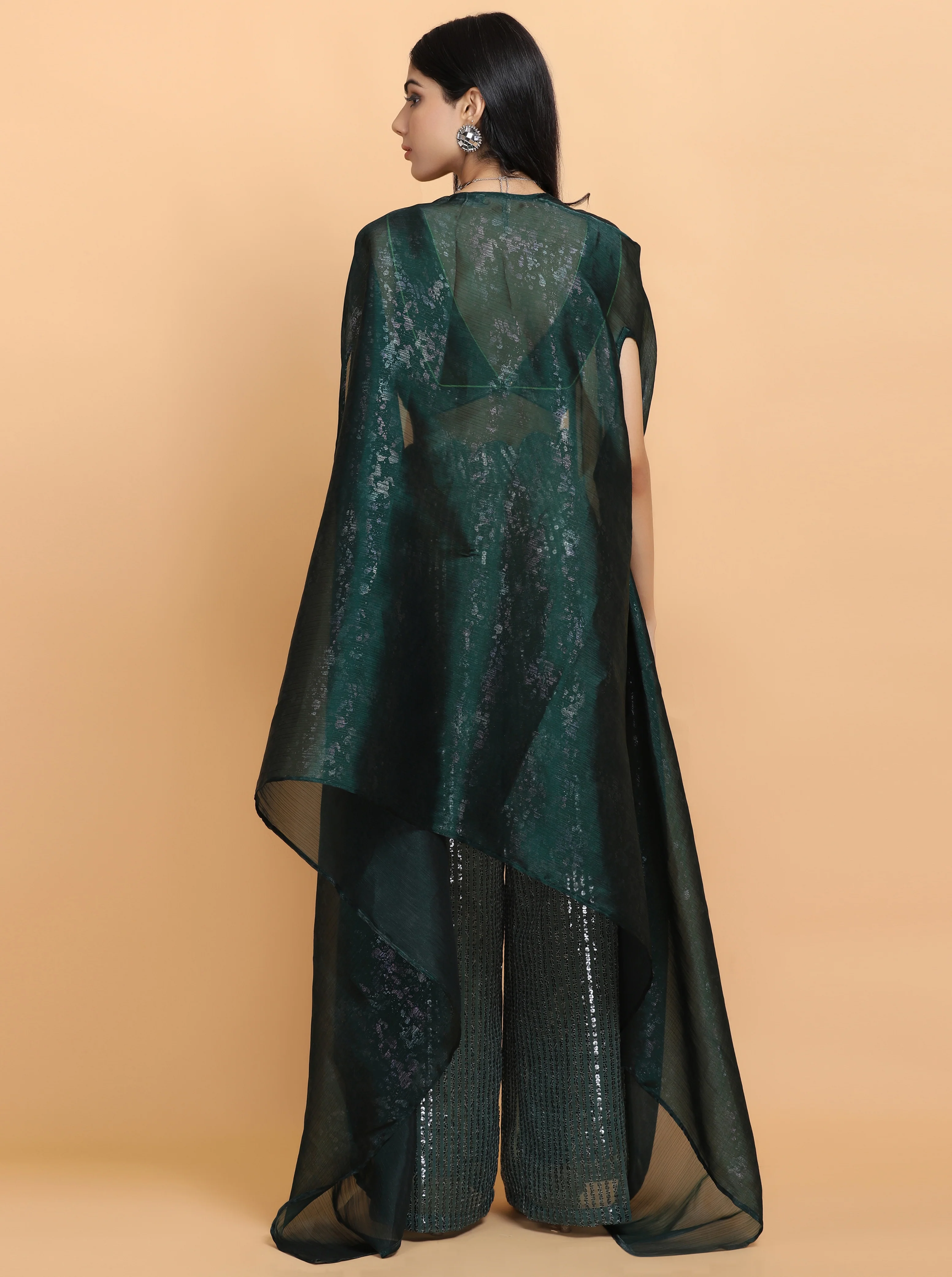 Ritu Rathee in emerald green cheap thrills cape set - Image 4
