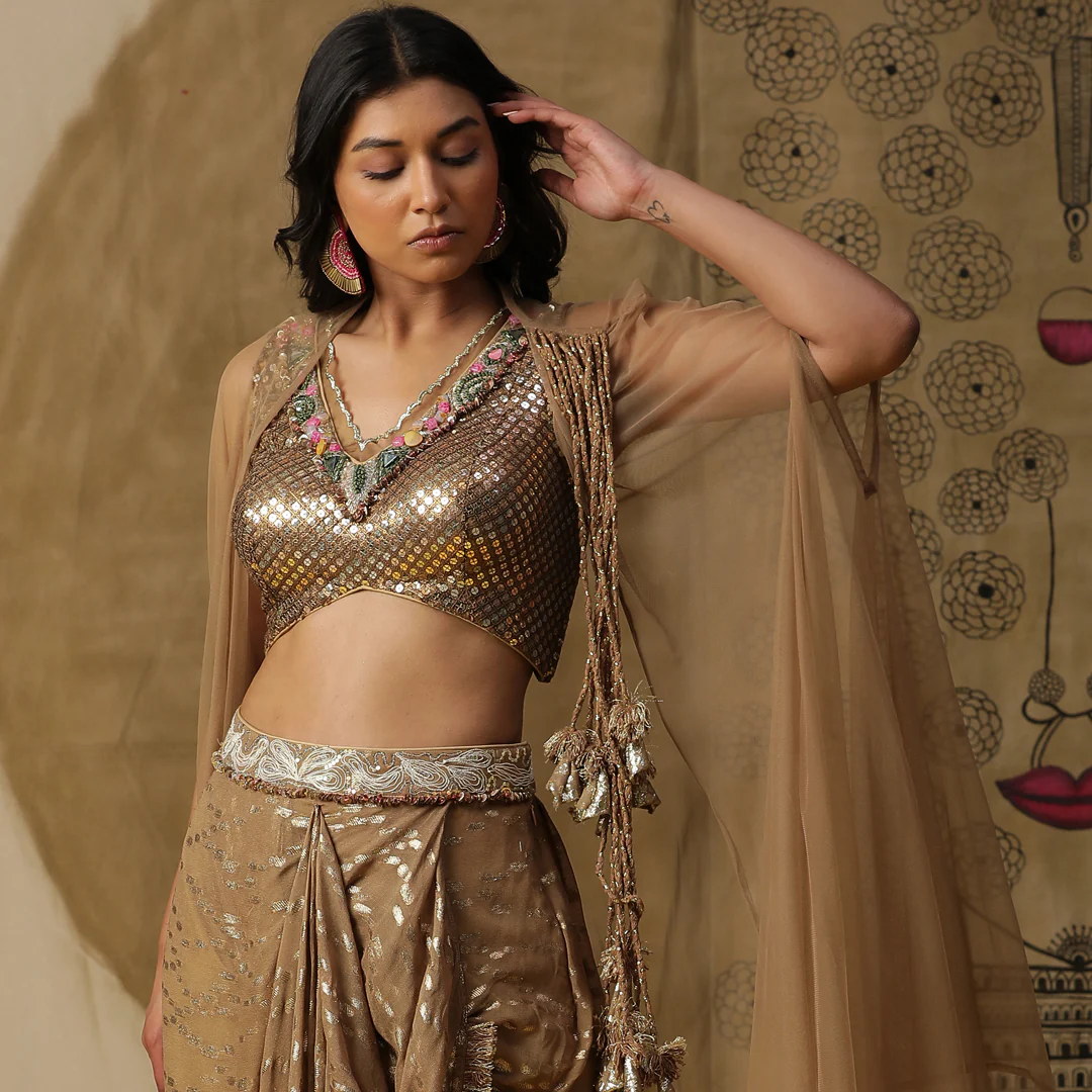 Bhoomi Trivedi golden dhoti set - Image 3