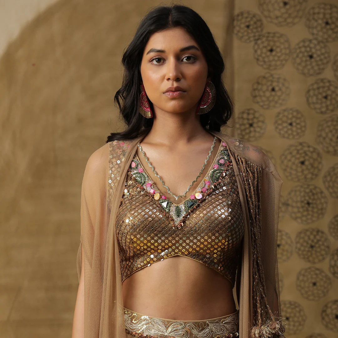 Bhoomi Trivedi golden dhoti set - Image 4