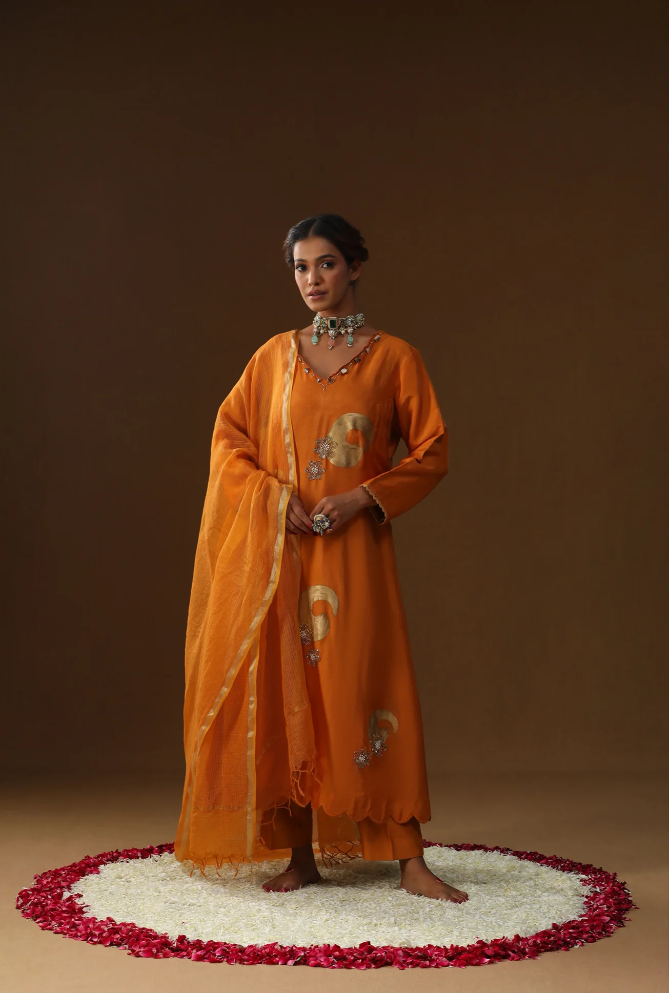 Golden stroke orange suit set