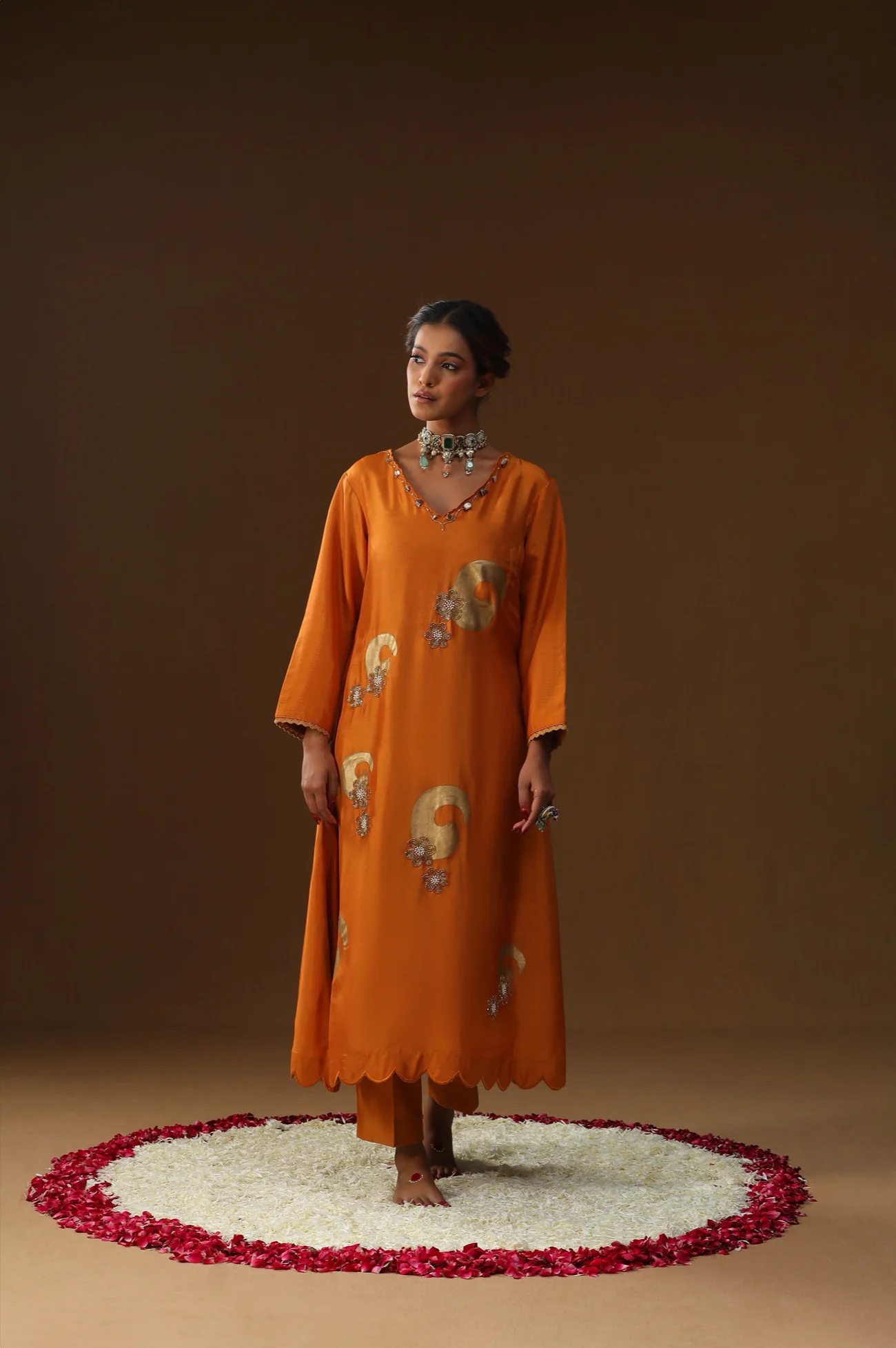 Golden stroke orange suit set - Image 4