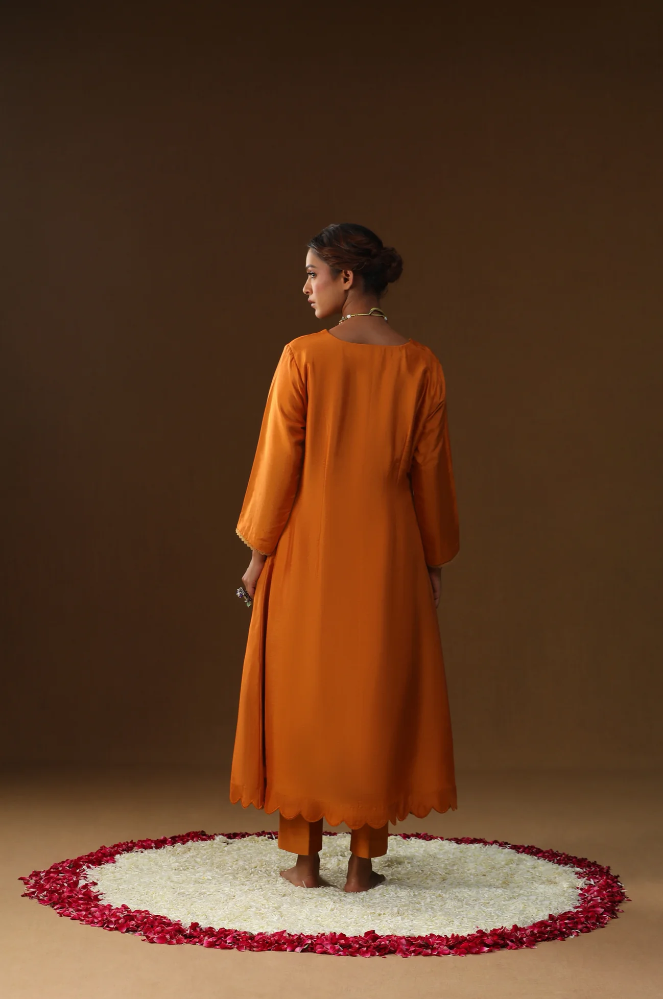 Golden stroke orange suit set - Image 5