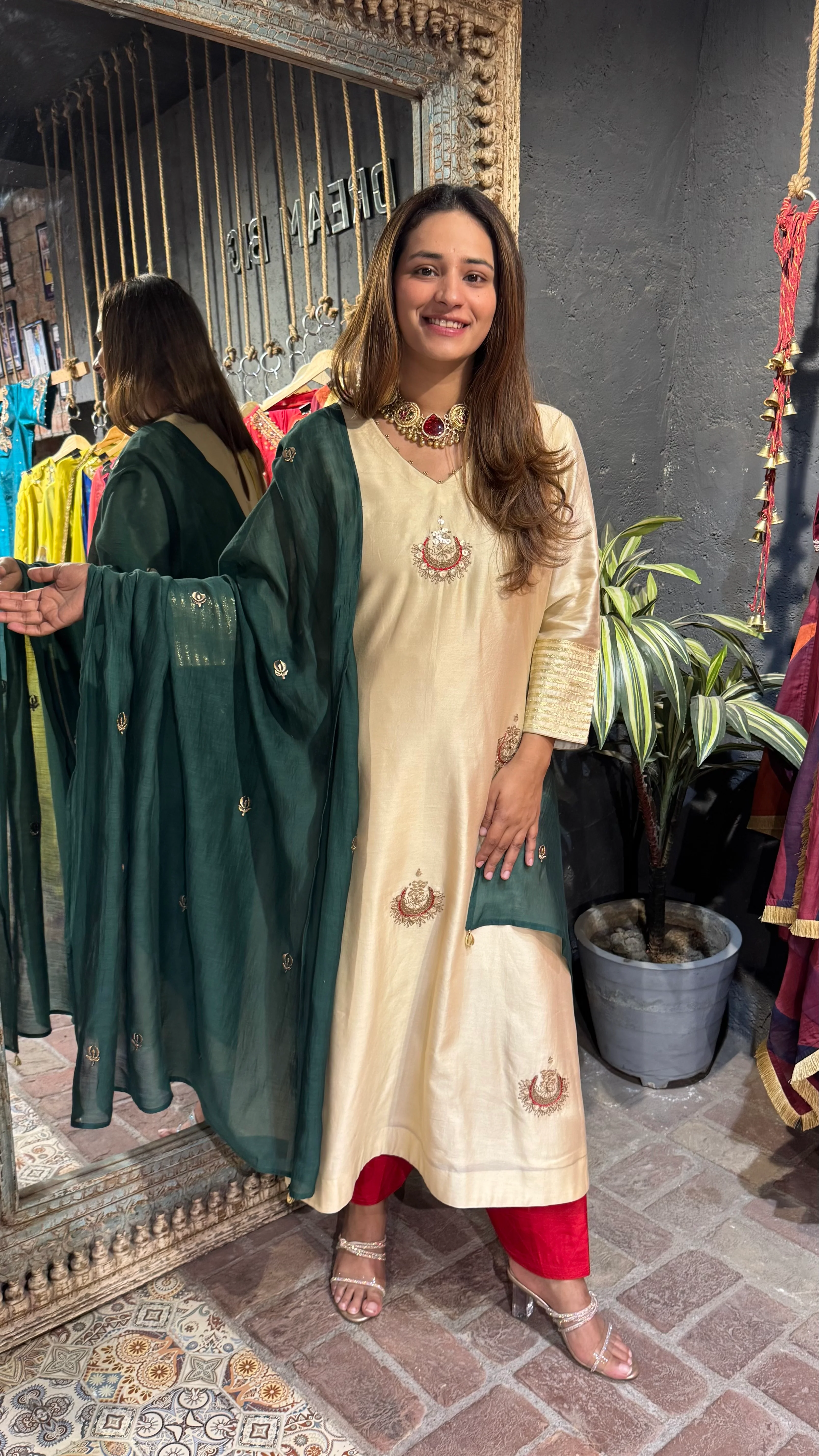 Ivory Chandbali Suit set
