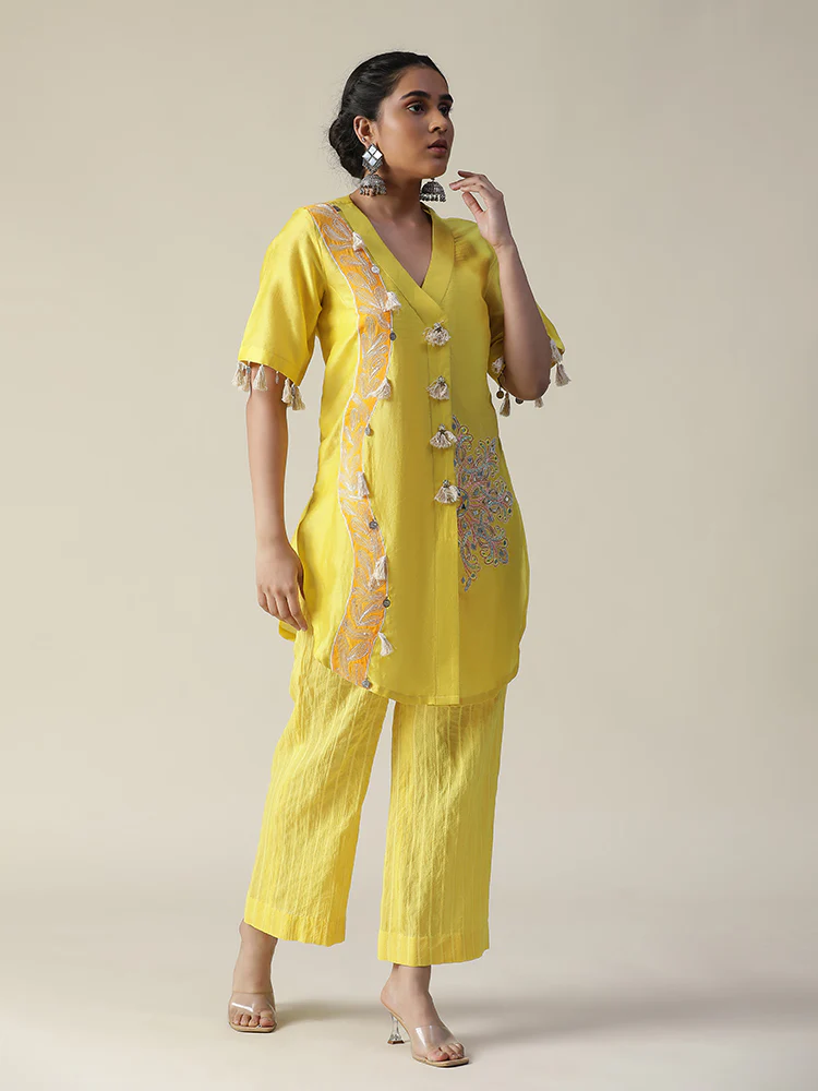 Yellow block Brajnari handpainted coord set - Image 4