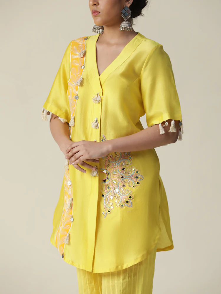 Yellow block Brajnari handpainted coord set - Image 6