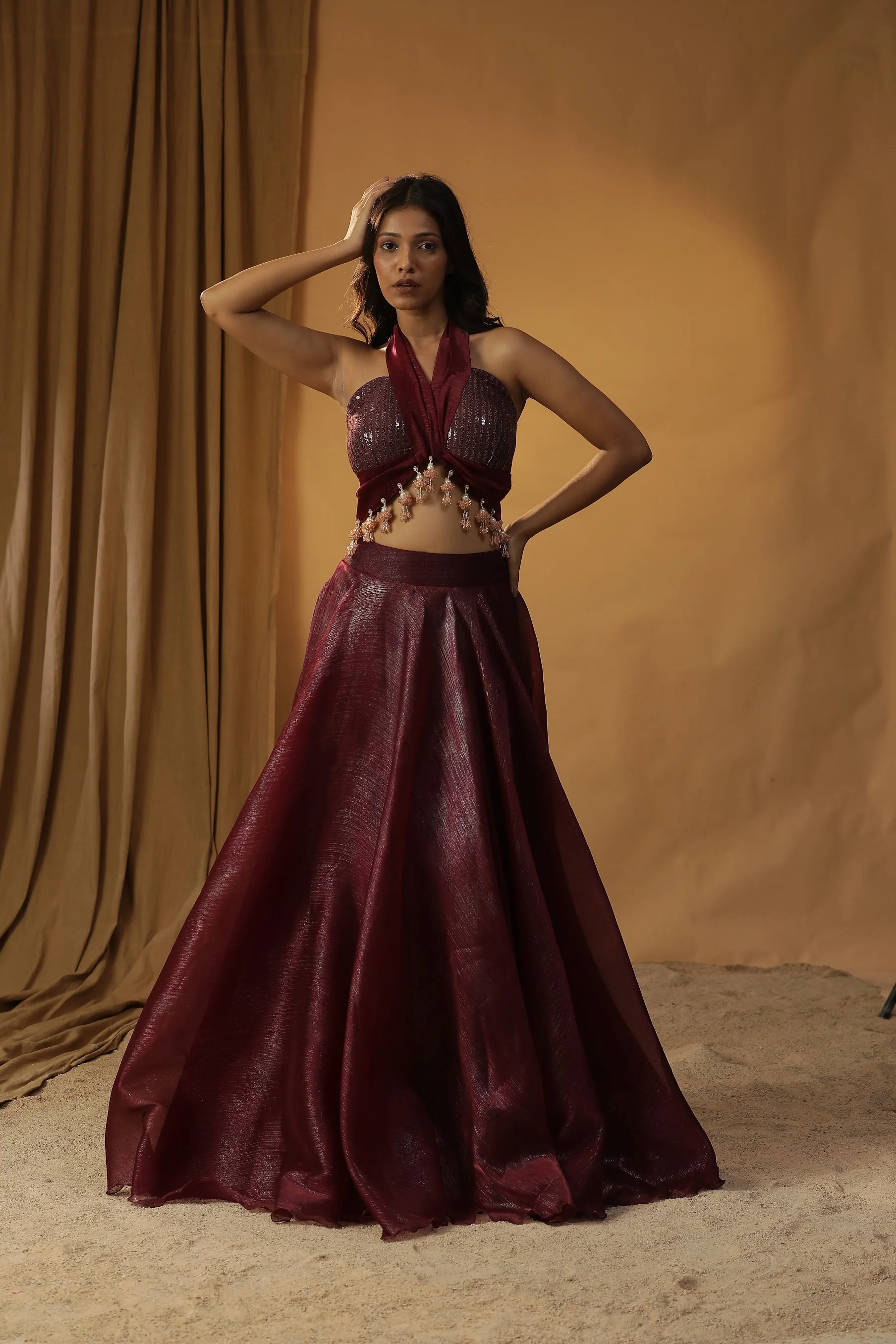 Mehroon organza lehenga set - Image 2