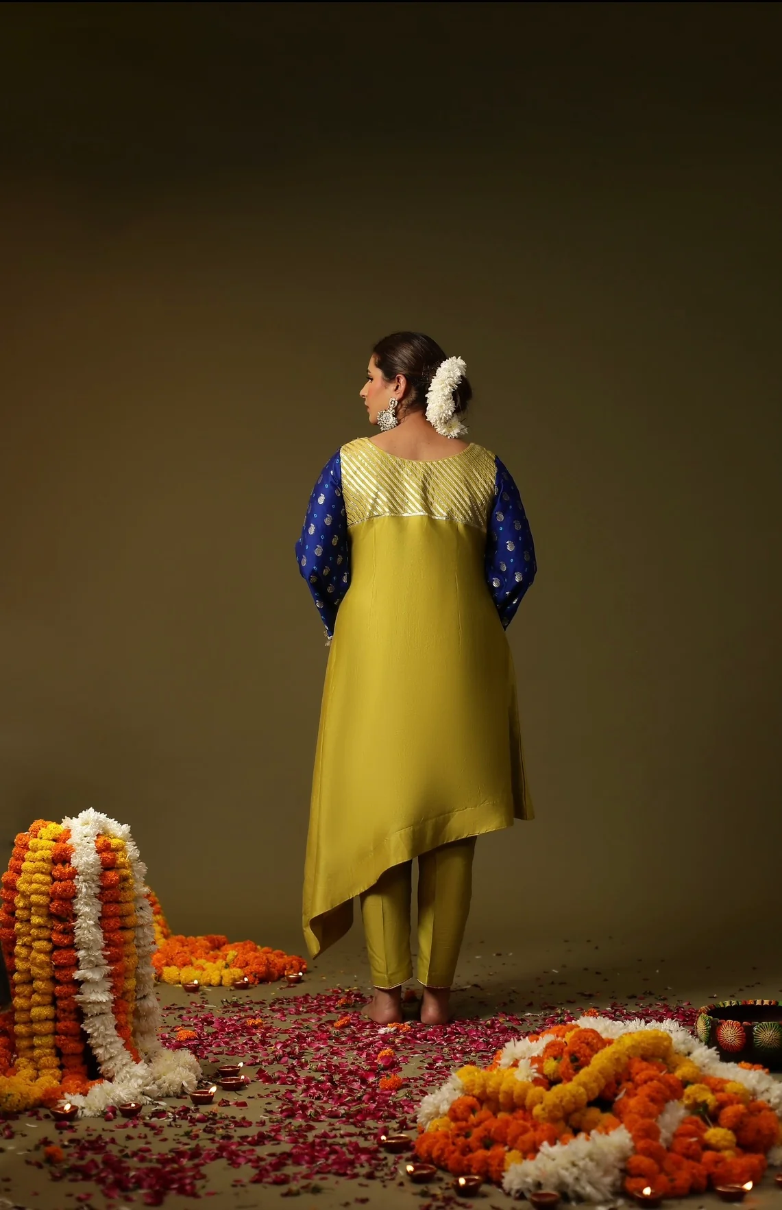 Mustard yellow sakhi suit set - Image 4
