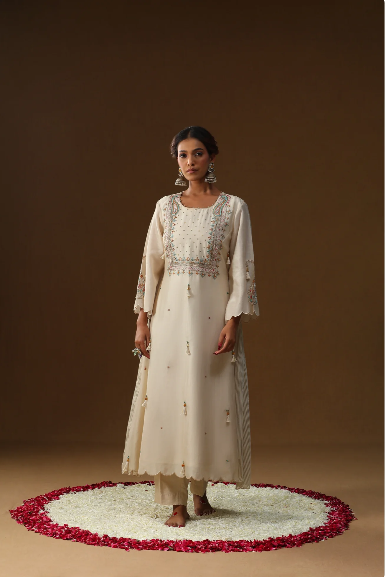 Off white square shape suit set - Image 5