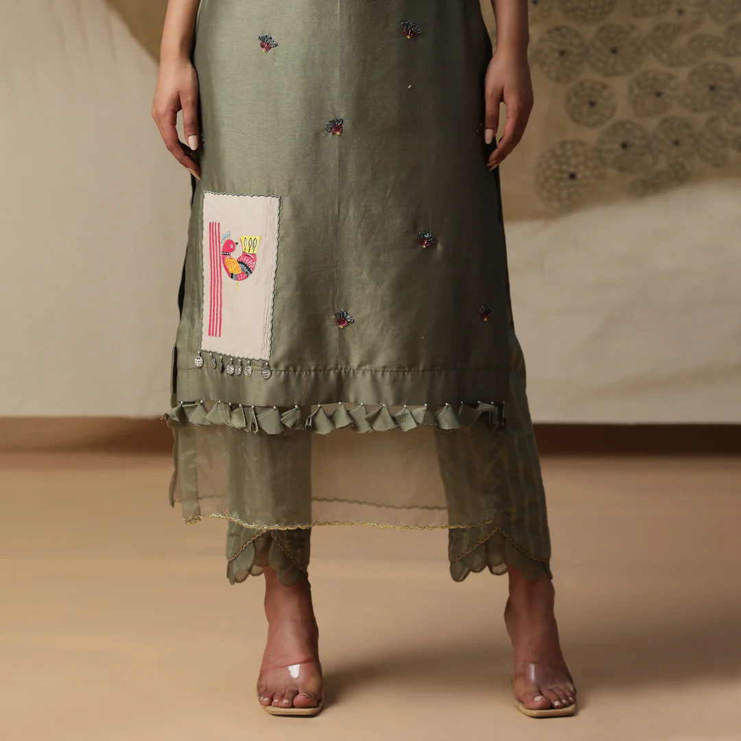 Olive green handpainted suit set - Image 3