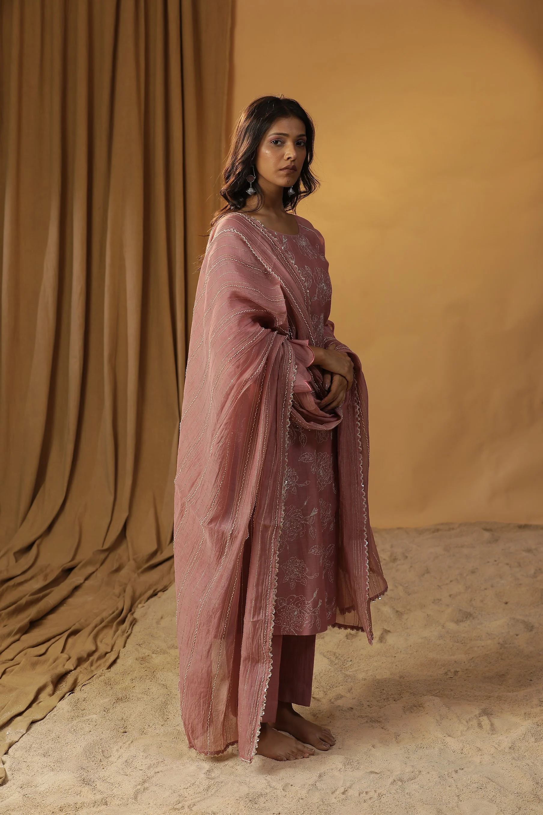 Pyaazi embroidered suit set - Image 2