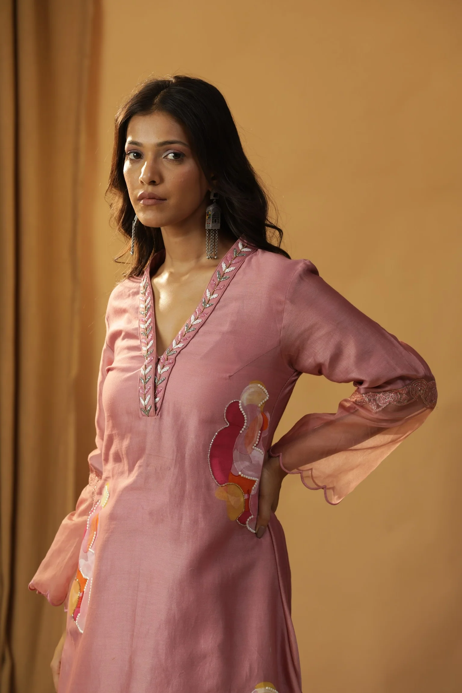 Pyaazi handpainted a-line kurta set - Image 3