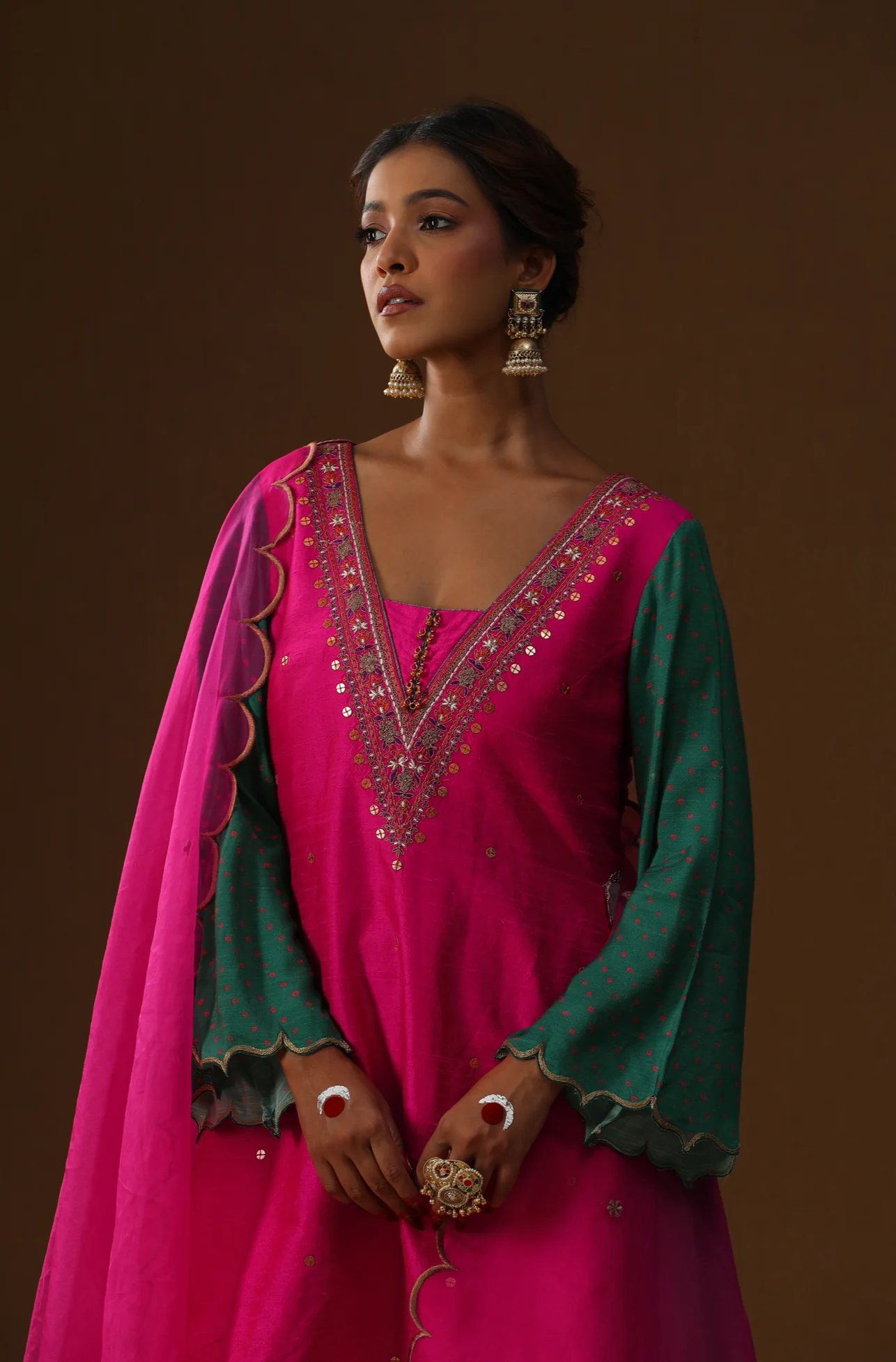 Rangrez Embroidered Suit Set - Image 3