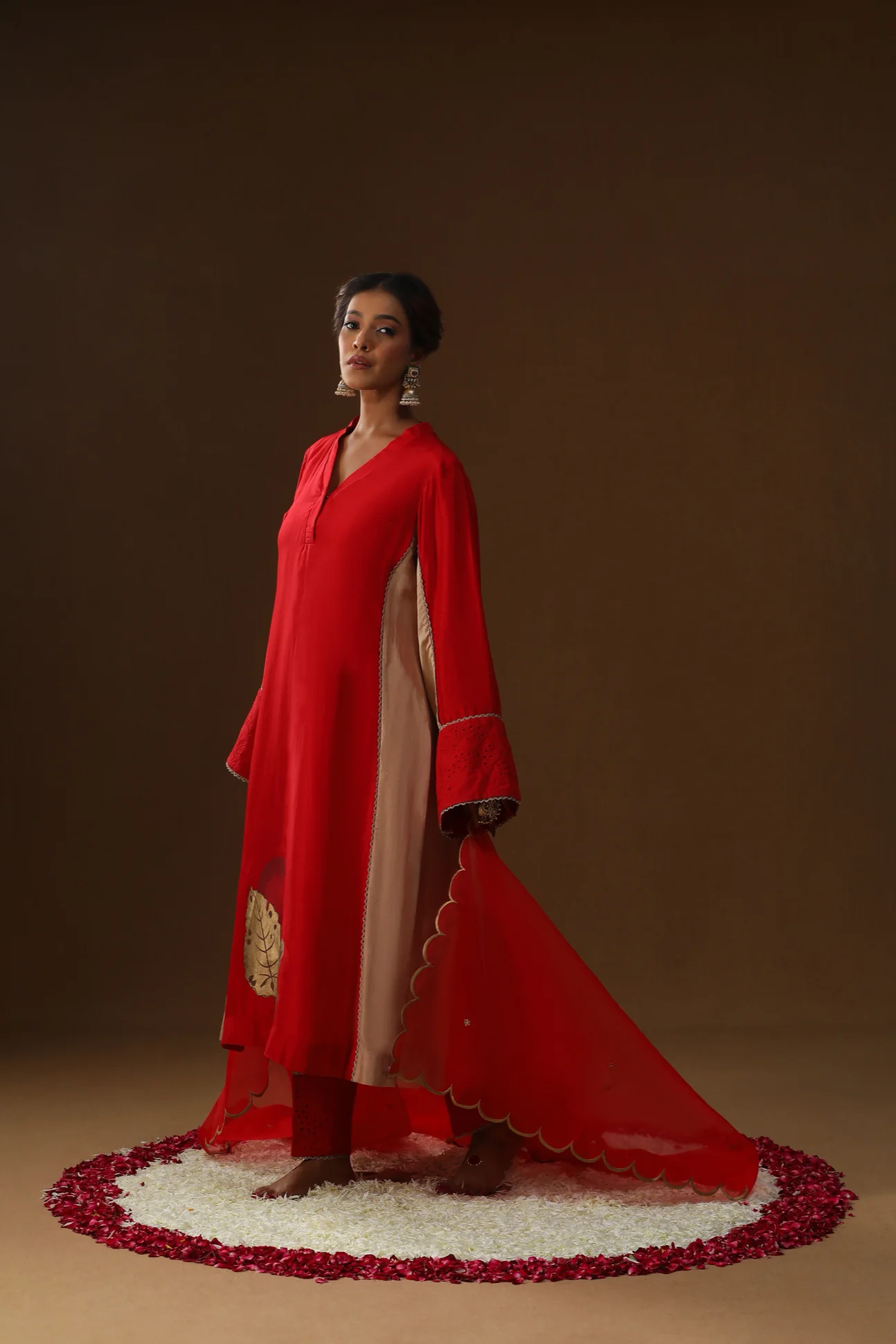 Red sakhi prem handpainted suit set - Image 6