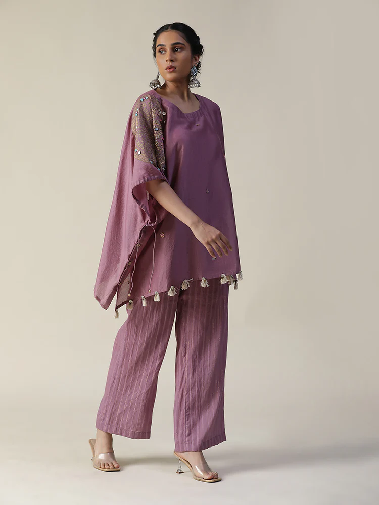 Rosy mauve embroidered short kaftan coord set - Image 4