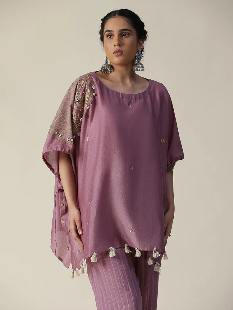 Rosy mauve embroidered short kaftan coord set - Image 5