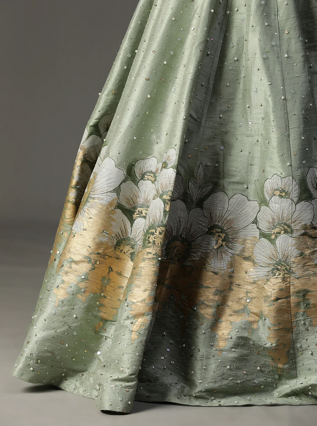 Sea green hanpainted lehnga set - Image 4