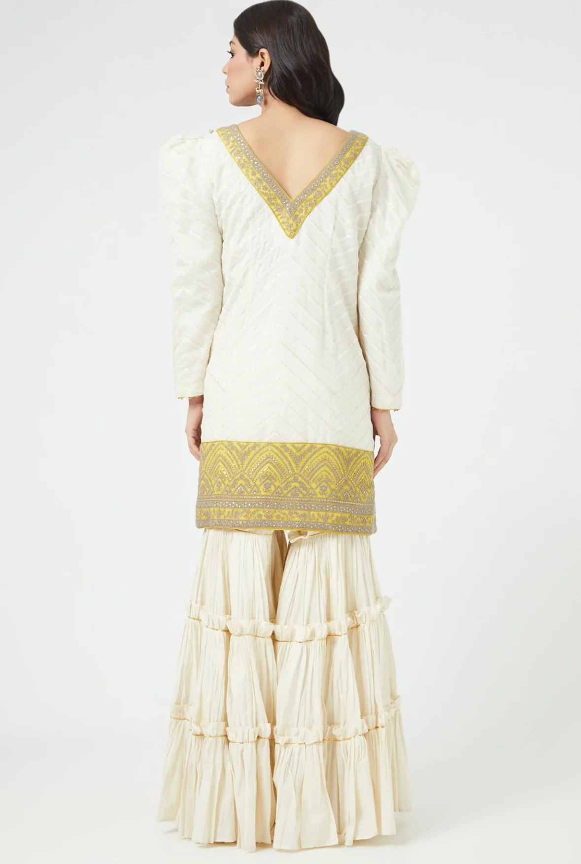 Shilpa Shetty in yellow garara set - Image 3