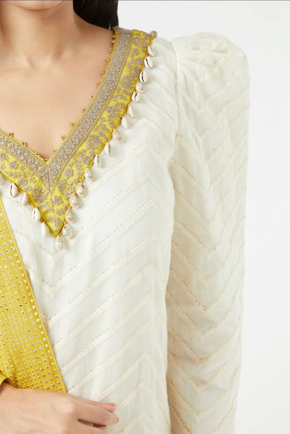 Shilpa Shetty in yellow garara set - Image 5
