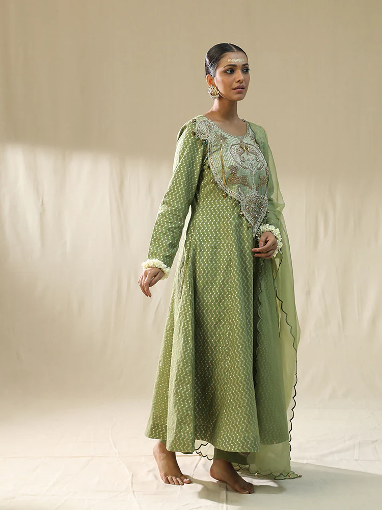 Pista green kastoori self suit set - Image 3
