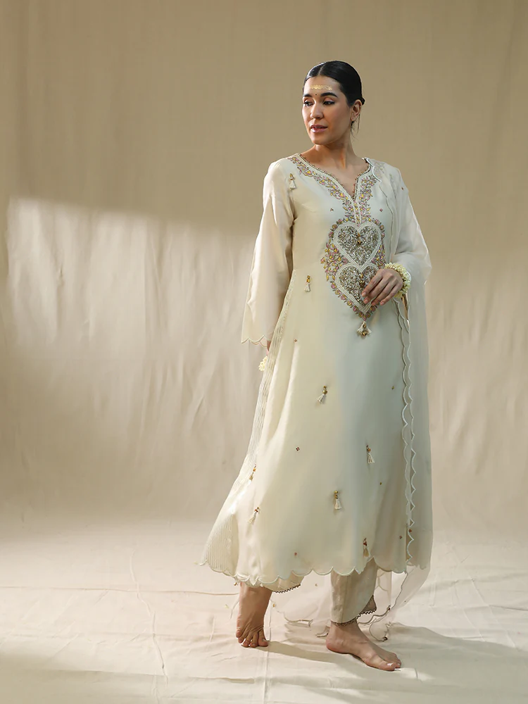 Ivory heart A line suit set