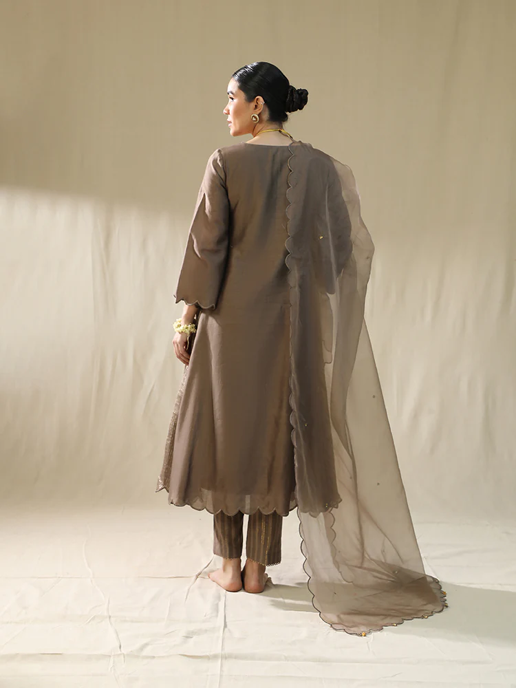 Mocha heart A line suit set - Image 5