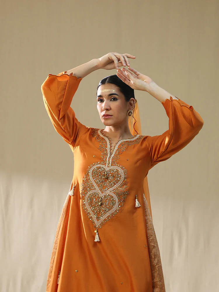 Orange heart A line suit set - Image 5