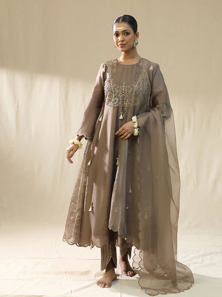 Mocha ambi A line suit set,dori zardozi resham
