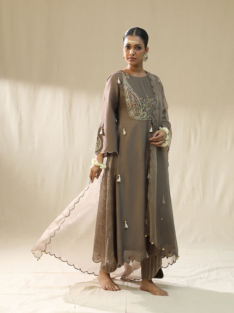 Mocha ambi A line suit set,dori zardozi resham - Image 2