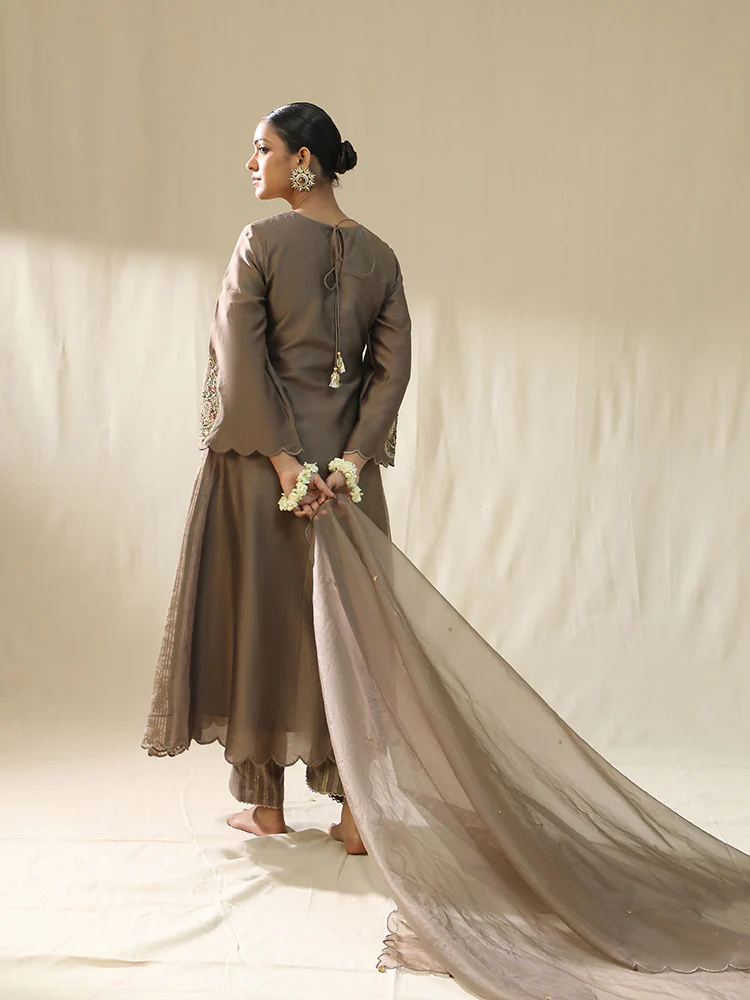 Mocha ambi A line suit set,dori zardozi resham - Image 3