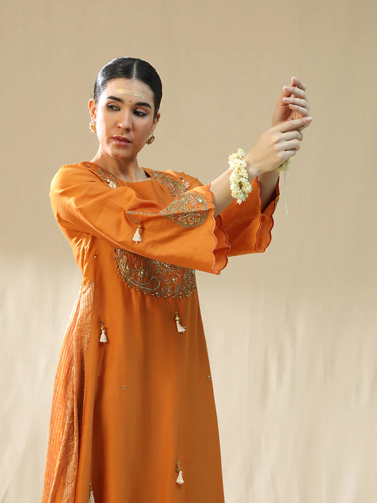 Orange ambi A line suit set - Image 5