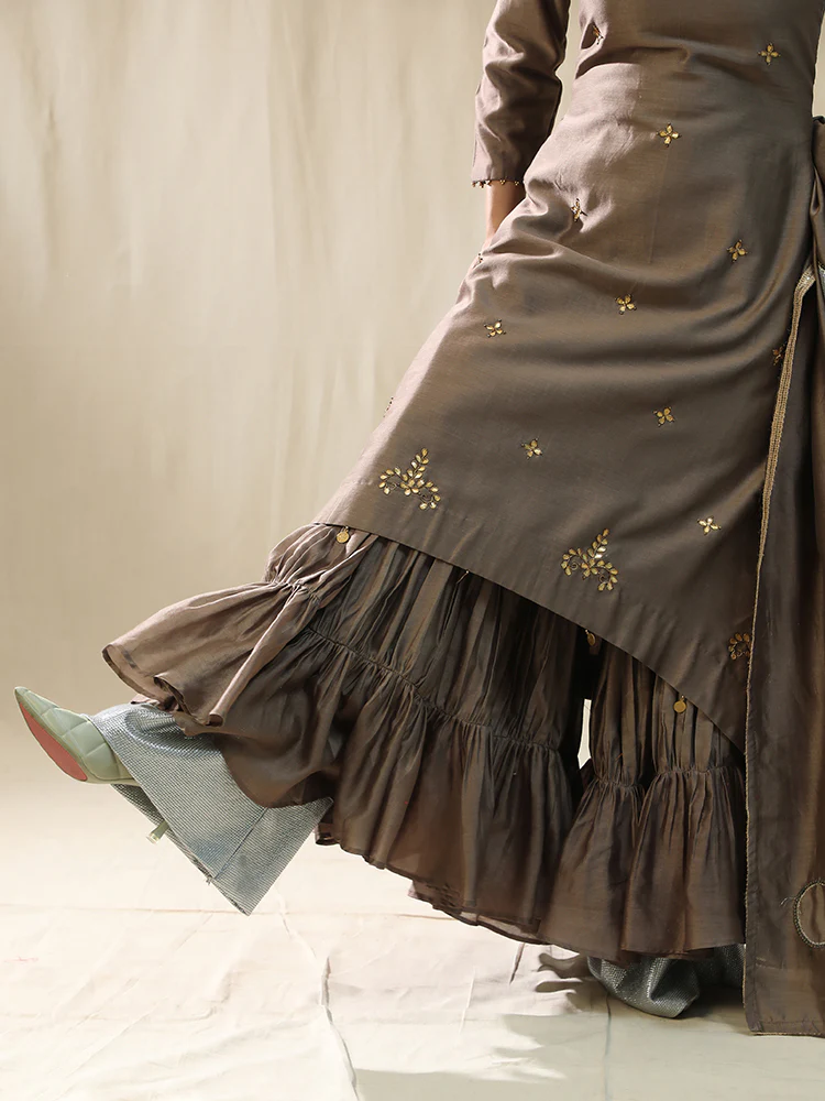 Mocha gotta patti suit set - Image 4