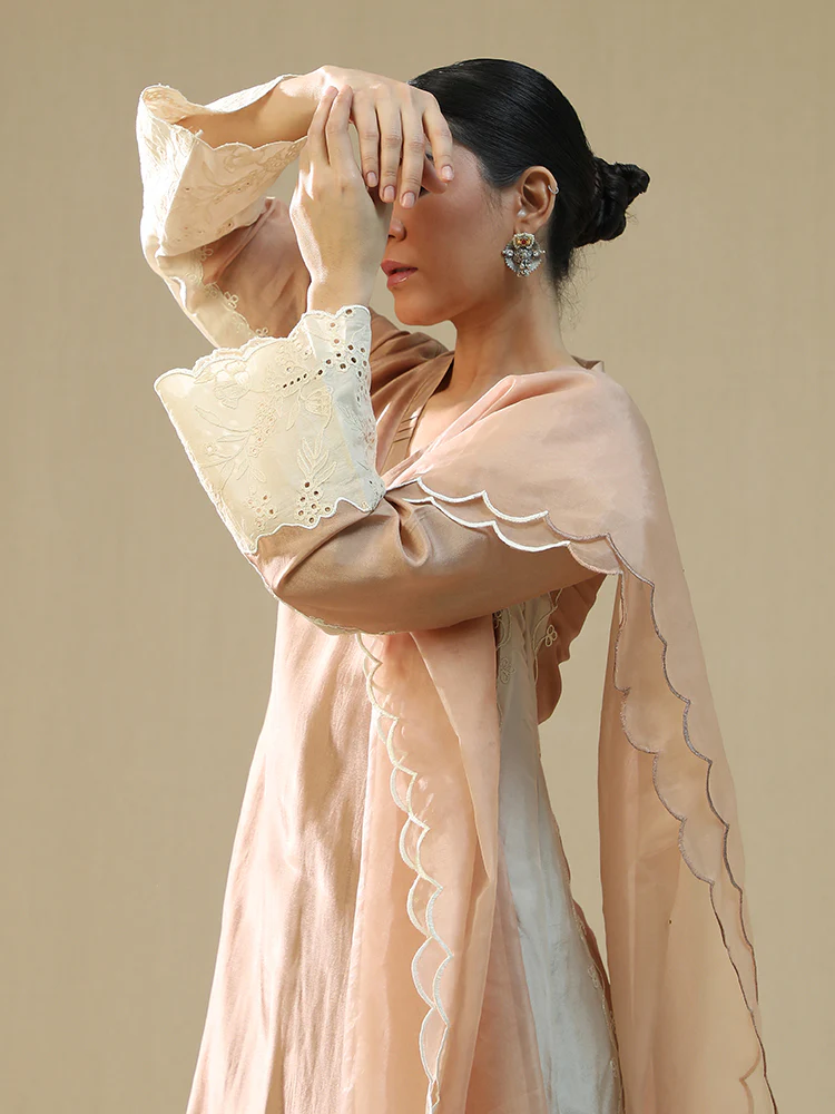 Rose gold handpainted suit set - Image 7