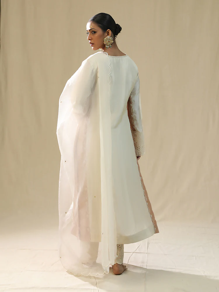 Ivory handpainted kurta suit set - Image 2