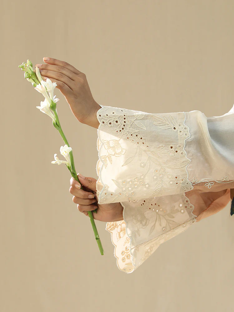 Ivory handpainted kurta suit set - Image 4