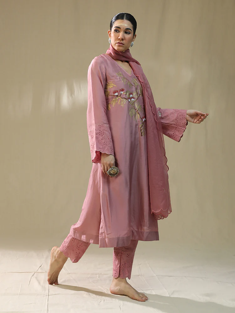 Dusty pink handpainted suit set - Image 4