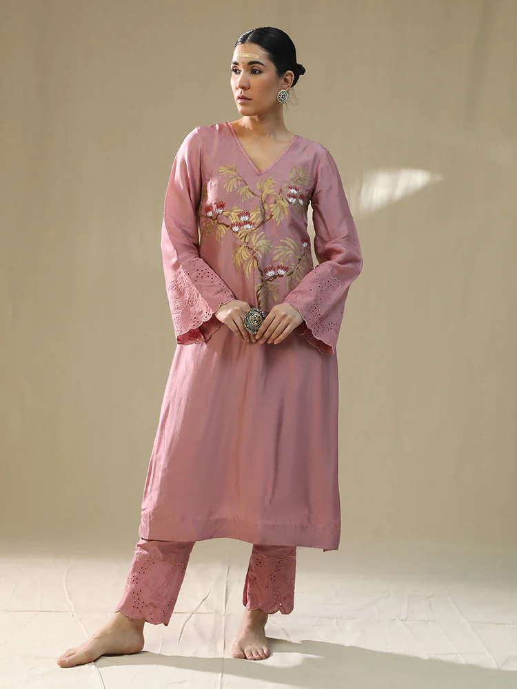 Dusty pink handpainted suit set - Image 5
