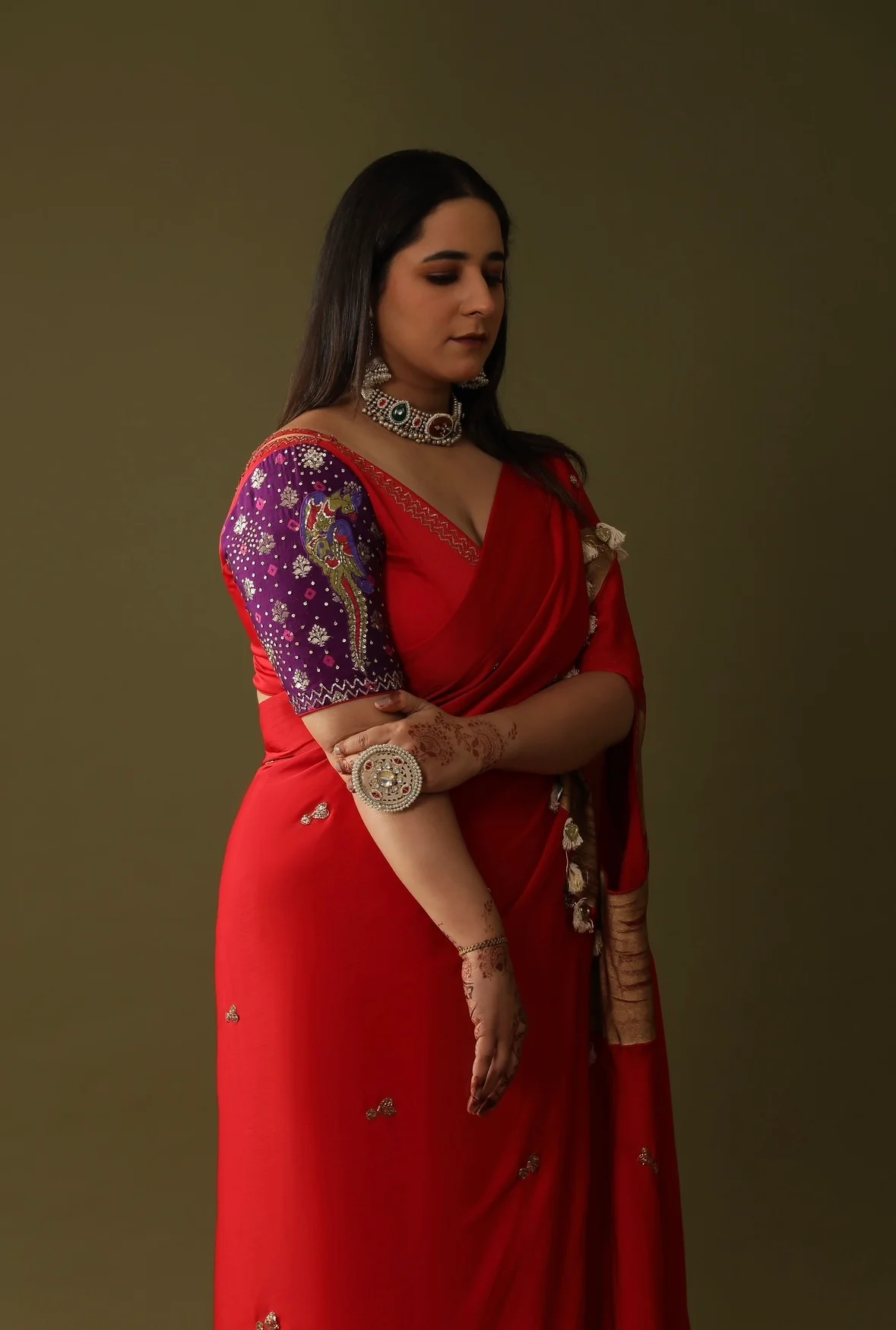 Red pre stitched drape saree - Image 3