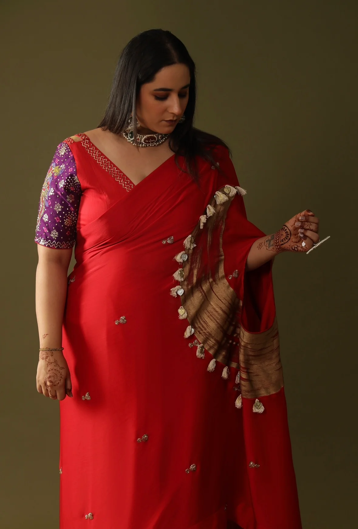 Red pre stitched drape saree - Image 4