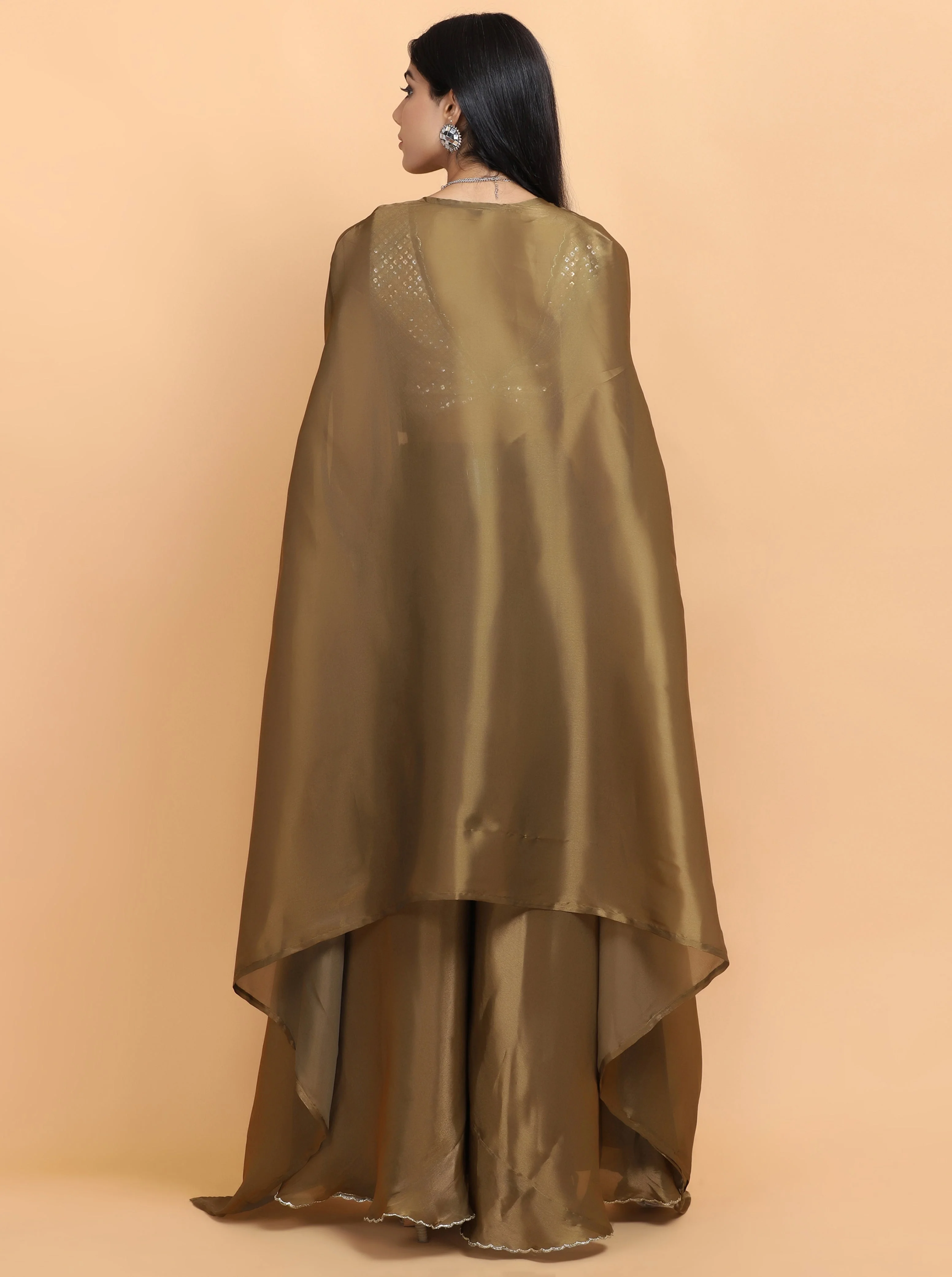 Upasana Kochhar In Olive green Handpainted Cape set - Image 5